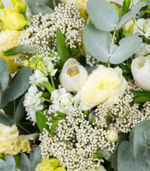 Buchet de Flori Albe - Dublin - imagine 3